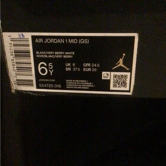 Big kids Jordan 1 Mid Very Berry (GS) - Picture 9 of 9